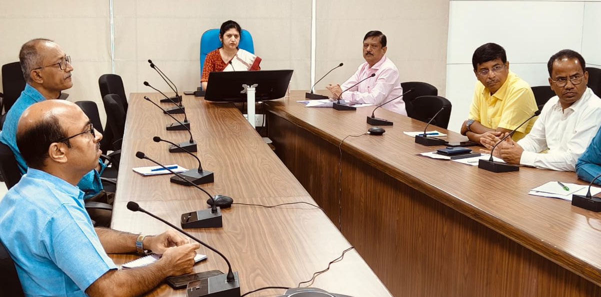 ସମ୍ଭାବ୍ୟ ବାତ୍ୟା ପାଇଁ ପ୍ରସ୍ତୁତ ରହିବାକୁ ପୌରସଂସ୍ଥାକୁ ନିର୍ଦେଶ