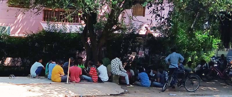 Labour stand. ନିଳାଦ୍ରୀ ବିହାର