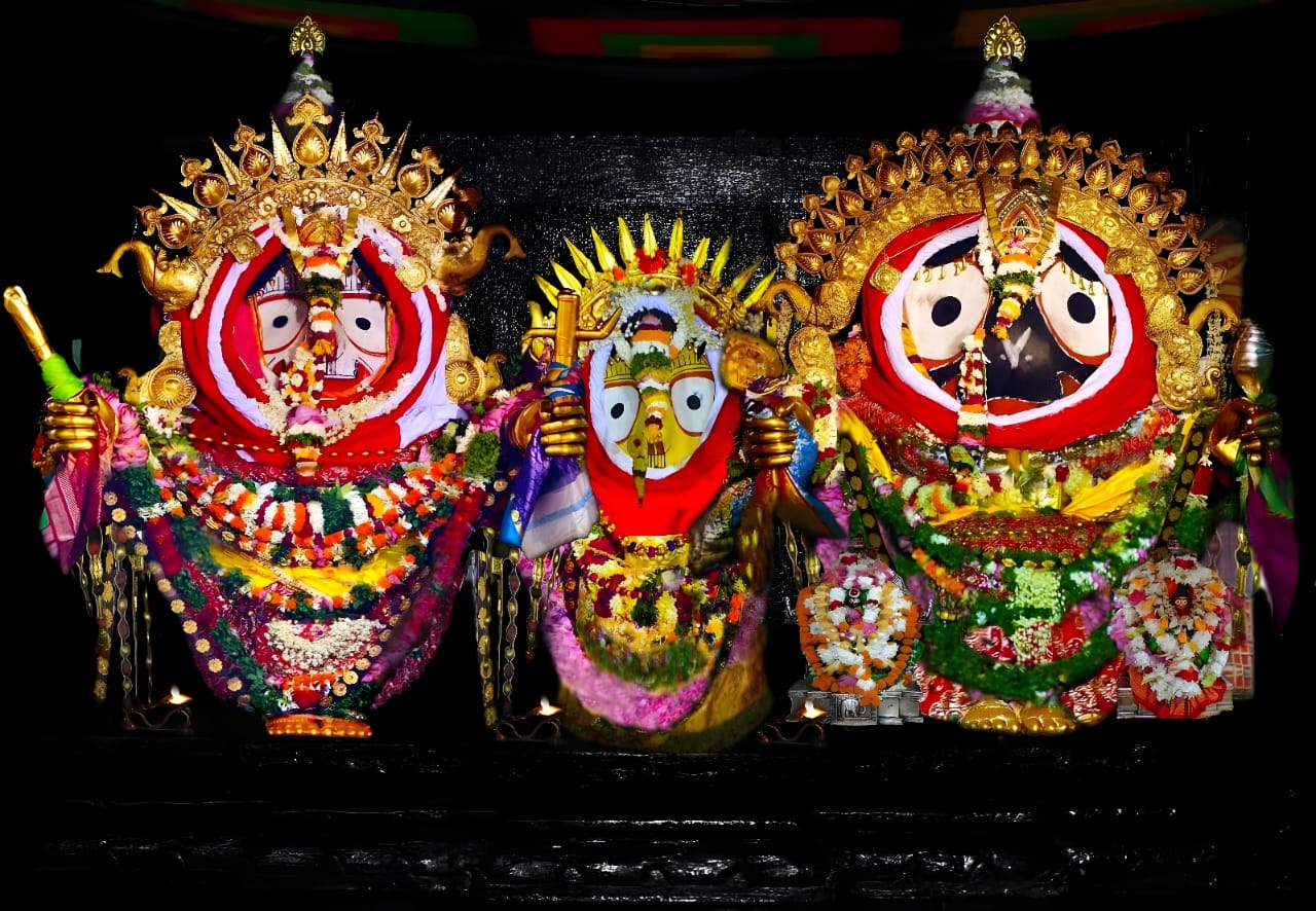 ଜଗନାଥଃ ସ୍ଵାମୀ ନୟନପଥଗାମୀ ଭବତୁ ମେ