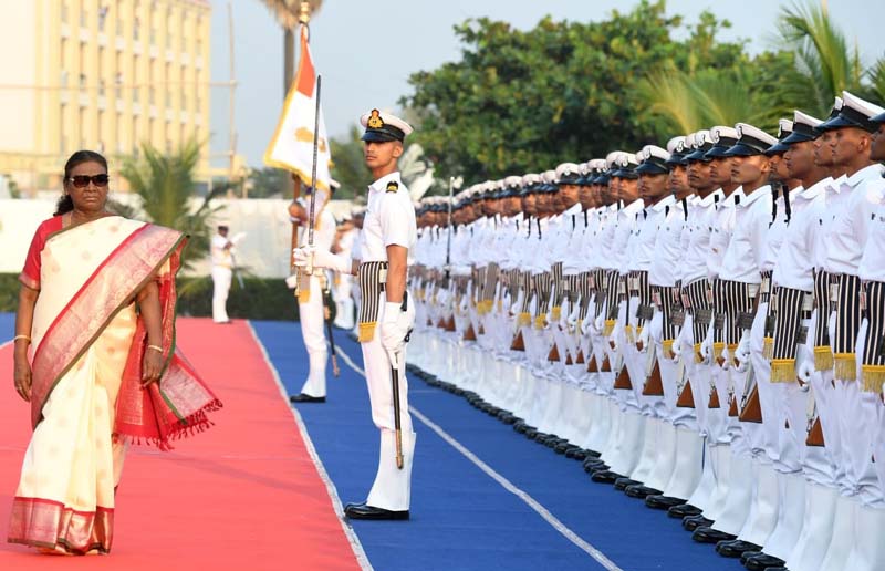 ପୁରୀରେ ଆୟୋଜିତ ନୌସେନା ଦିବସ ସମାରୋହରେ ରାଷ୍ଟ୍ରପତି